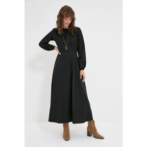 Trendyol Black Crew Neck Pleated Detailed Dress