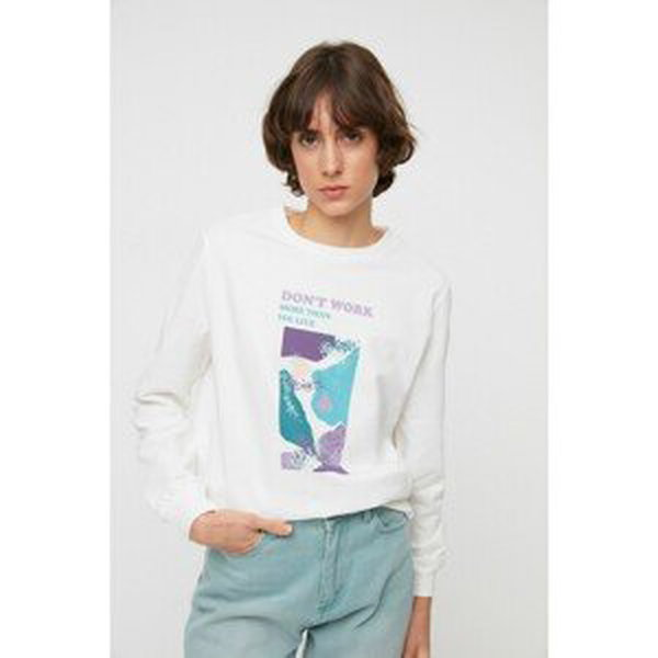 Trendyol Ecru Basic Thin Knitted Sweatshirt