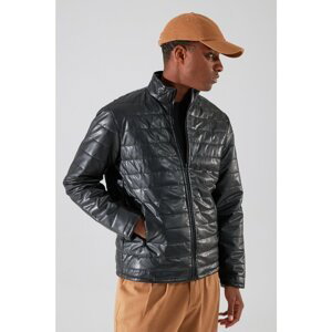 Trendyol Black Men Regular Fit Stand Up Collar Zipper Pocket Filled Leather Coat