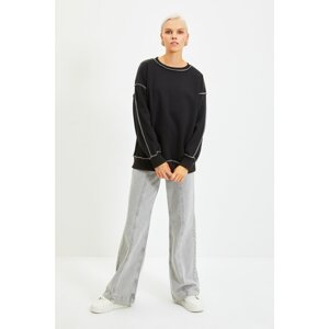 Trendyol Black Regular/Regular Fits and Stitching on the Bedstead Knitted Sweatshirt with Fleece Inside