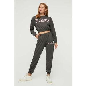 Trendyol Anthracite Printed Crop and Loose Jogger Knitted Tracksuit Set
