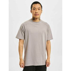 T-Shirt Kai in grey