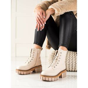 SEASTAR TRAPPER ANKLE BOOTS ON THE PLATFORM