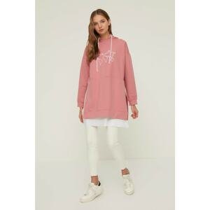 Trendyol Dried Rose Hooded T-shirt from the Bottom Out Detail Printed Knitted Sweatshirt