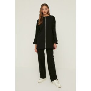 Trendyol Black Crew Neck Knitted Tracksuit Set with Contrast Piping Detail