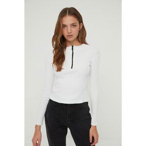 Trendyol White Zipper Detailed Knitted Blouse