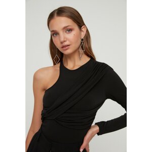 Trendyol Black Collar Detailed Knitted Body