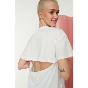 Trendyol White Semifited Knitted T-Shirt with Low-Cut Back