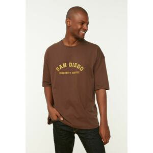 Trendyol Brown Men's Oversize Fit 100% Cotton Crew Neck Printed Short Sleeved T-Shirt
