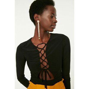 Trendyol Black Collar Detailed Body