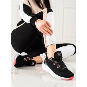 SPORTS SHOES ON THE DK PLATFORM