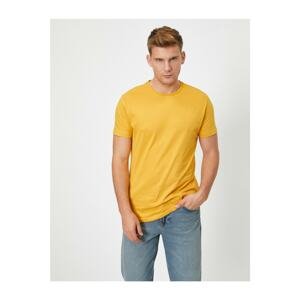 Koton Men's Yellow Crew Neck Slim Fit Basic T-shirt
