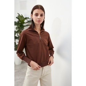 Trendyol Brown Long Sleeve Half Zipper Stand Up Collar Knitted Sweatshirt