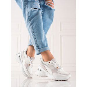 IDEAL SHOES CHAIN SNEAKERS