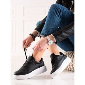 TRENDI CASUAL SNEAKERS IN ECO LEATHER