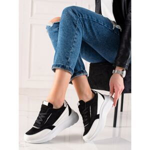 TRENDI FASHIONABLE BLACK AND WHITE SNEAKERS