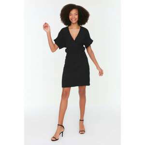 Trendyol Black Double Breasted Collar Dress