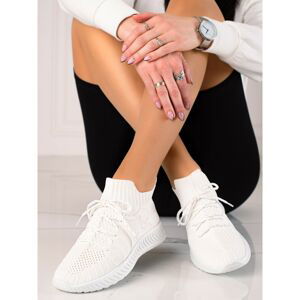 TRENDI SPORTY COMFORTABLE SHOES