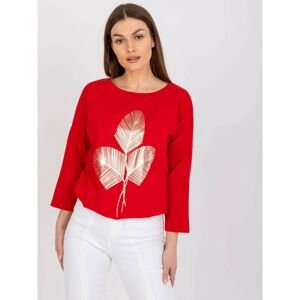 Red blouse with Claudia print with a round neckline