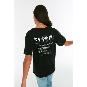 Trendyol Black Recycle Back Printed Boyfriend Knitted T-Shirt