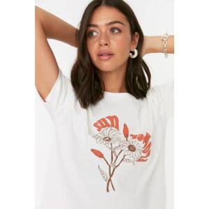 Trendyol White 100% Organic Cotton Printed Semi Fitted Knitted T-Shirt