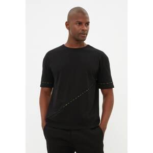 Trendyol Black Men's Relaxed Fit Short Sleeve Cycling Collar Stitch Detail T-Shirt