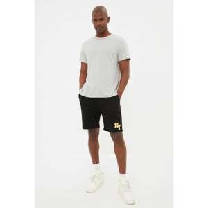 Trendyol Black Men's Regular Fit Mid-Length Shorts & Bermuda