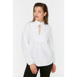 Trendyol Curve White Collar Detailed Woven Blouse