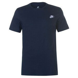 Nike Sportswear Club Men's T-Shirt