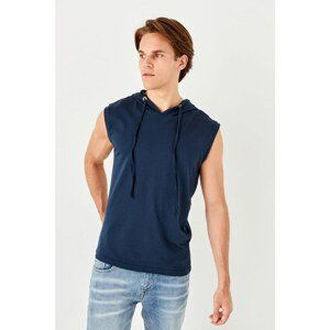 Trendyol Navy Blue Men's Slim Fit Hooded Detailed Undershirt