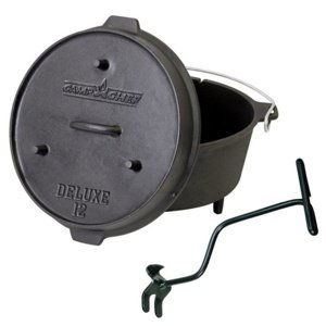 Univerzálny liatinový hrniec Camp Chef Deluxe Dutch Oven 30 cm s pokrievkou a zdvihákom