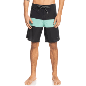 Quiksilver šortky Highlite Arch 19 cabbage Velikost: 33