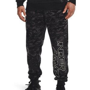 Nohavice Under Armour UA RIVAL FLC CAMO SCRIPT JGR-BLK