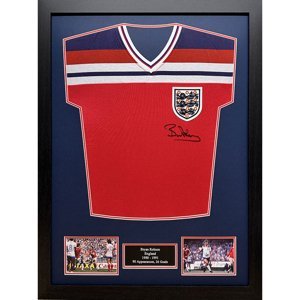 Legendy zarámovaný dres England FA 1982 Robson Signed Shirt (Framed) - Novinka