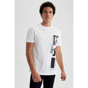 DEFACTO Regular Fit Crew Neck T-Shirt