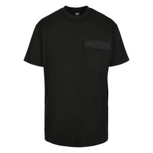 Big black t-shirt with a big flap
