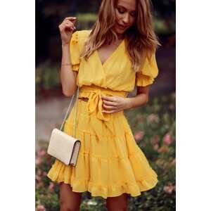 Beautiful yellow miniskirt with ruffles