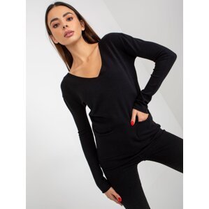 Black women's classic sweater with pockets