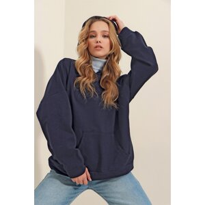 Trend Alaçatı Stili Women's Navy Blue Hoodie with Kangaroo Pocket 3-Thread Thick Sweatshirt