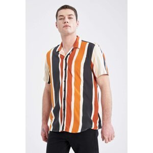 DEFACTO Regular Fit Short Sleeve Colour Block Striped Shirt