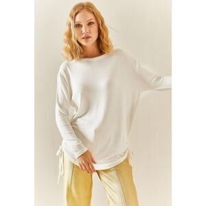 XHAN White Loose Blouse with Shirries 3YXK2-47541-01