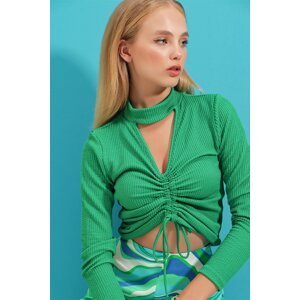Trend Alaçatı Stili Women's Green High Neck Blouse with Gathered Window
