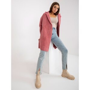 Púdrovo ružový dámsky kabát z alpaky s evelínskou vlnou