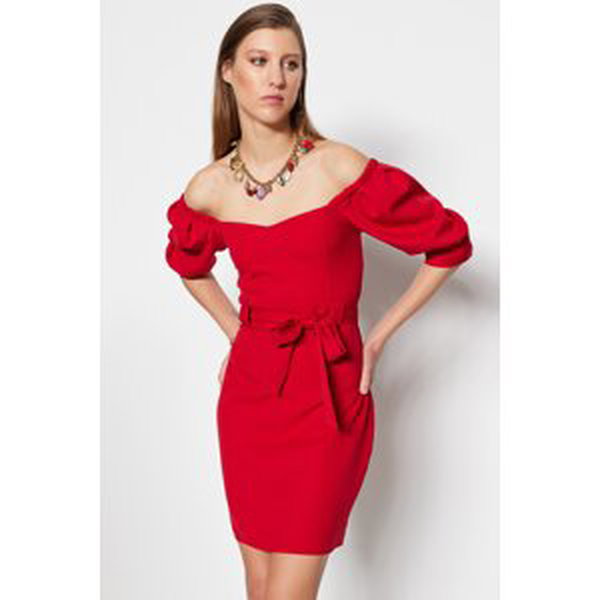 Trendyol Red Belted mini tkaný golier Carmen tkané šaty