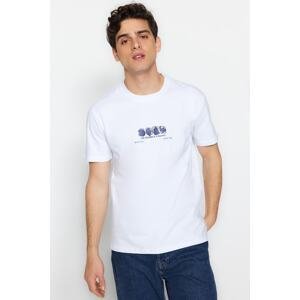 Trendyol biely pánsky tričko s potlačou pravidelného/pravidelného strihu Crew Neck s krátkym rukávom