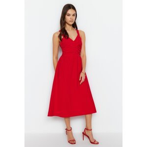 Trendyol Red zhromaždené tkané šaty