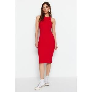 Trendyol červená udržateľnejšie vypasované mini pletené šaty s ohlávkovým výstrihom