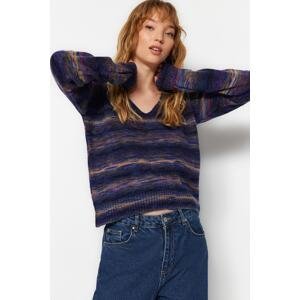 Trendyol Lilac Soft textúrovaný prechod do V výstrihu pleteniny sveter