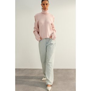 Trendyol limitovaná edícia ružového rukáva detailný pletený sveter