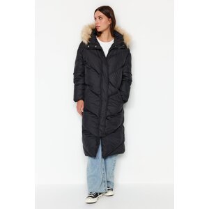 Trendyol čierny oversize kožušinový kapucňa vodoodpudivý puffer kabát